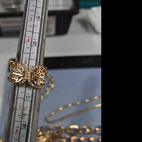 Gold Tone Jewelry Lot Necklaces Ring Bracelet 5 Piece Lot - Picture 6 of 7